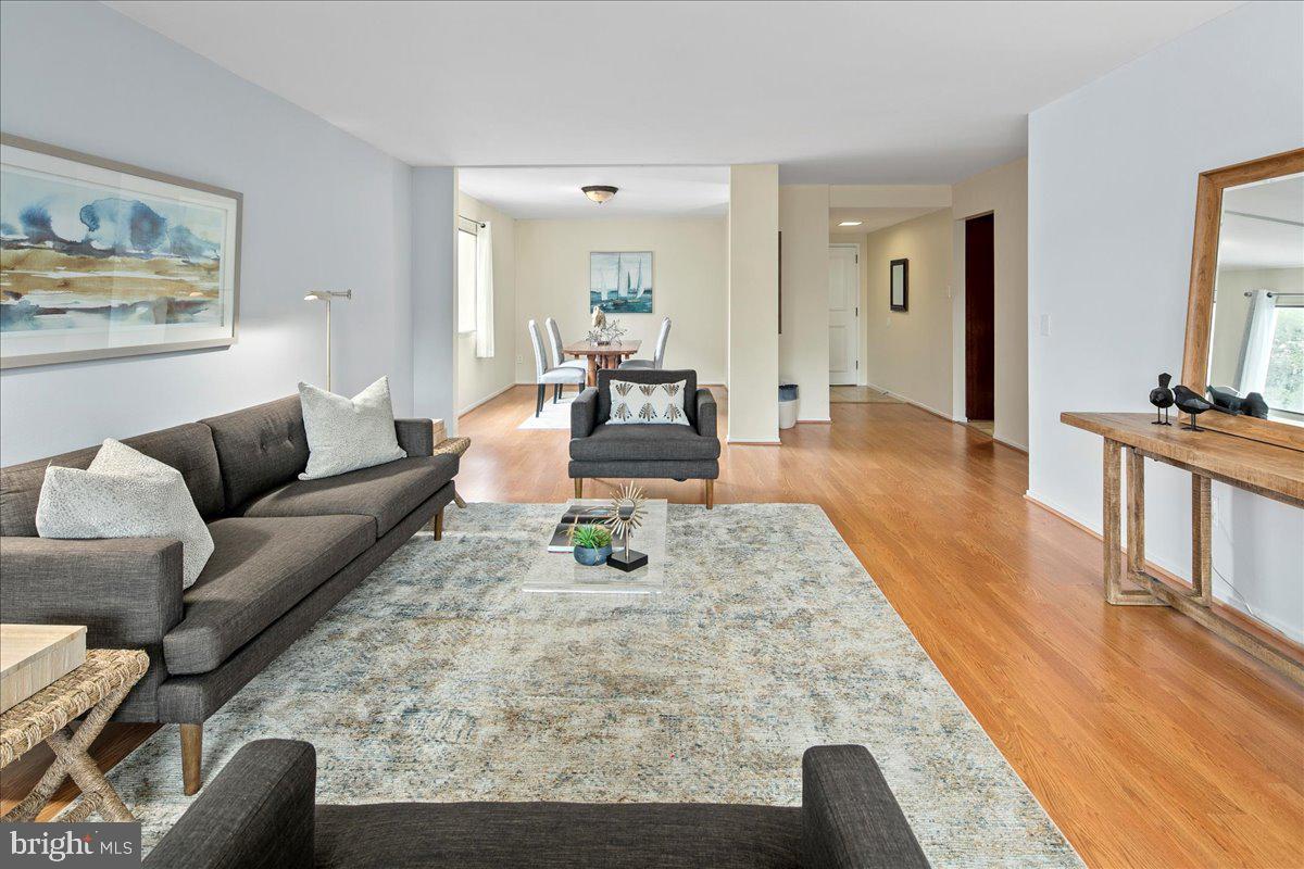 6101 EDSALL RD #702, ALEXANDRIA, Virginia 22304, 2 Bedrooms Bedrooms, 4 Rooms Rooms,2 BathroomsBathrooms,Residential,For sale,6101 EDSALL RD #702,VAAX2048478 MLS # VAAX2048478