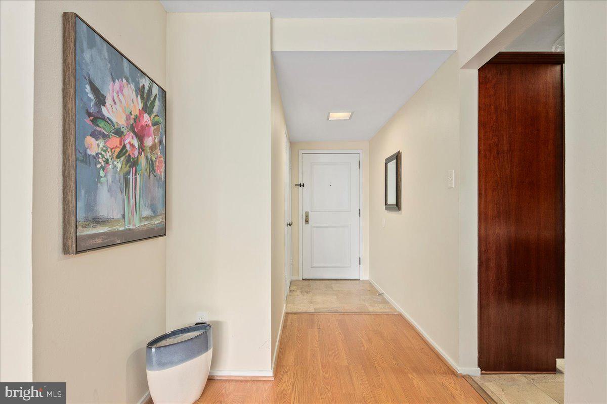 6101 EDSALL RD #702, ALEXANDRIA, Virginia 22304, 2 Bedrooms Bedrooms, 4 Rooms Rooms,2 BathroomsBathrooms,Residential,For sale,6101 EDSALL RD #702,VAAX2048478 MLS # VAAX2048478