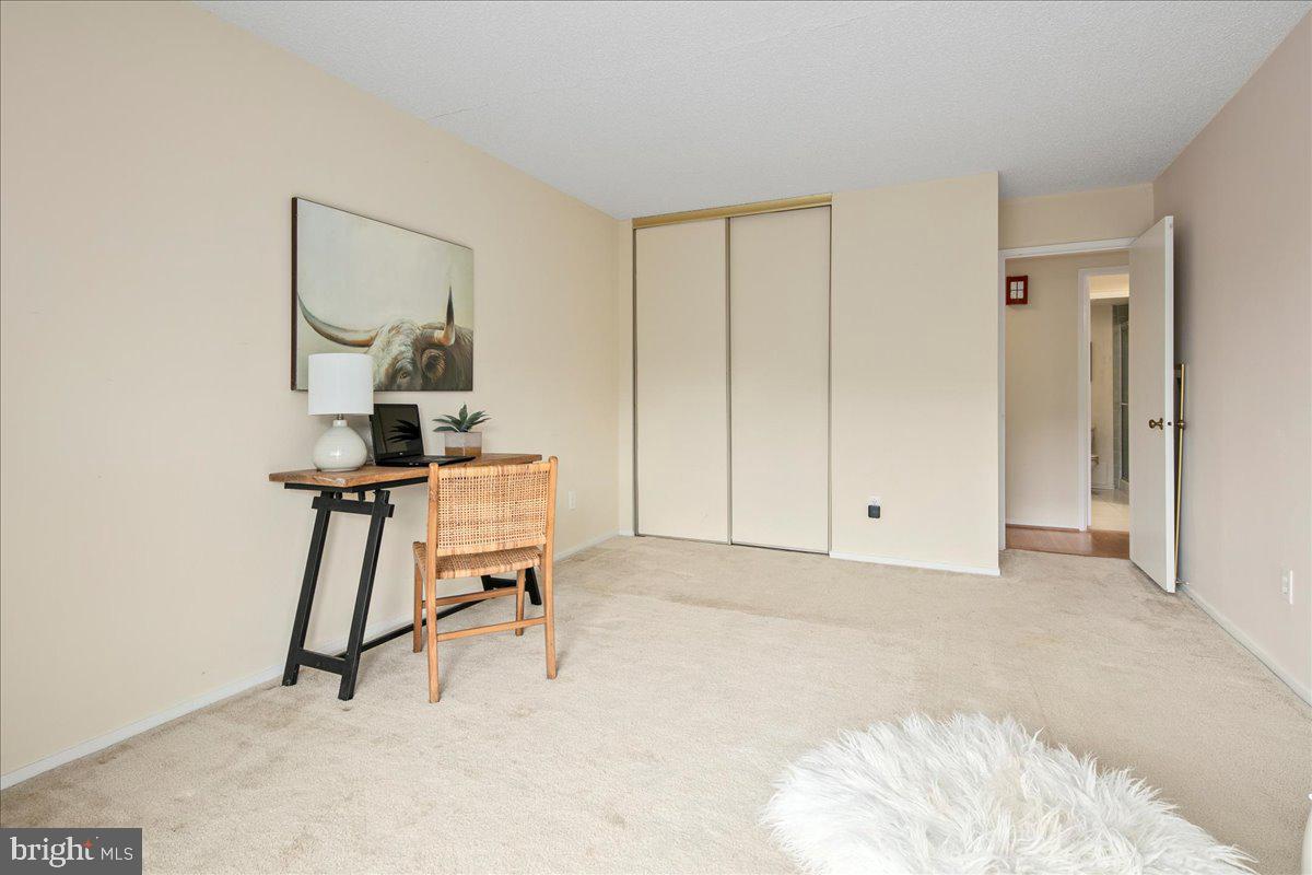 6101 EDSALL RD #702, ALEXANDRIA, Virginia 22304, 2 Bedrooms Bedrooms, 4 Rooms Rooms,2 BathroomsBathrooms,Residential,For sale,6101 EDSALL RD #702,VAAX2048478 MLS # VAAX2048478