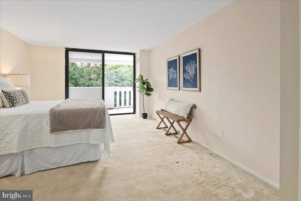6101 EDSALL RD #702, ALEXANDRIA, Virginia 22304, 2 Bedrooms Bedrooms, 4 Rooms Rooms,2 BathroomsBathrooms,Residential,For sale,6101 EDSALL RD #702,VAAX2048478 MLS # VAAX2048478