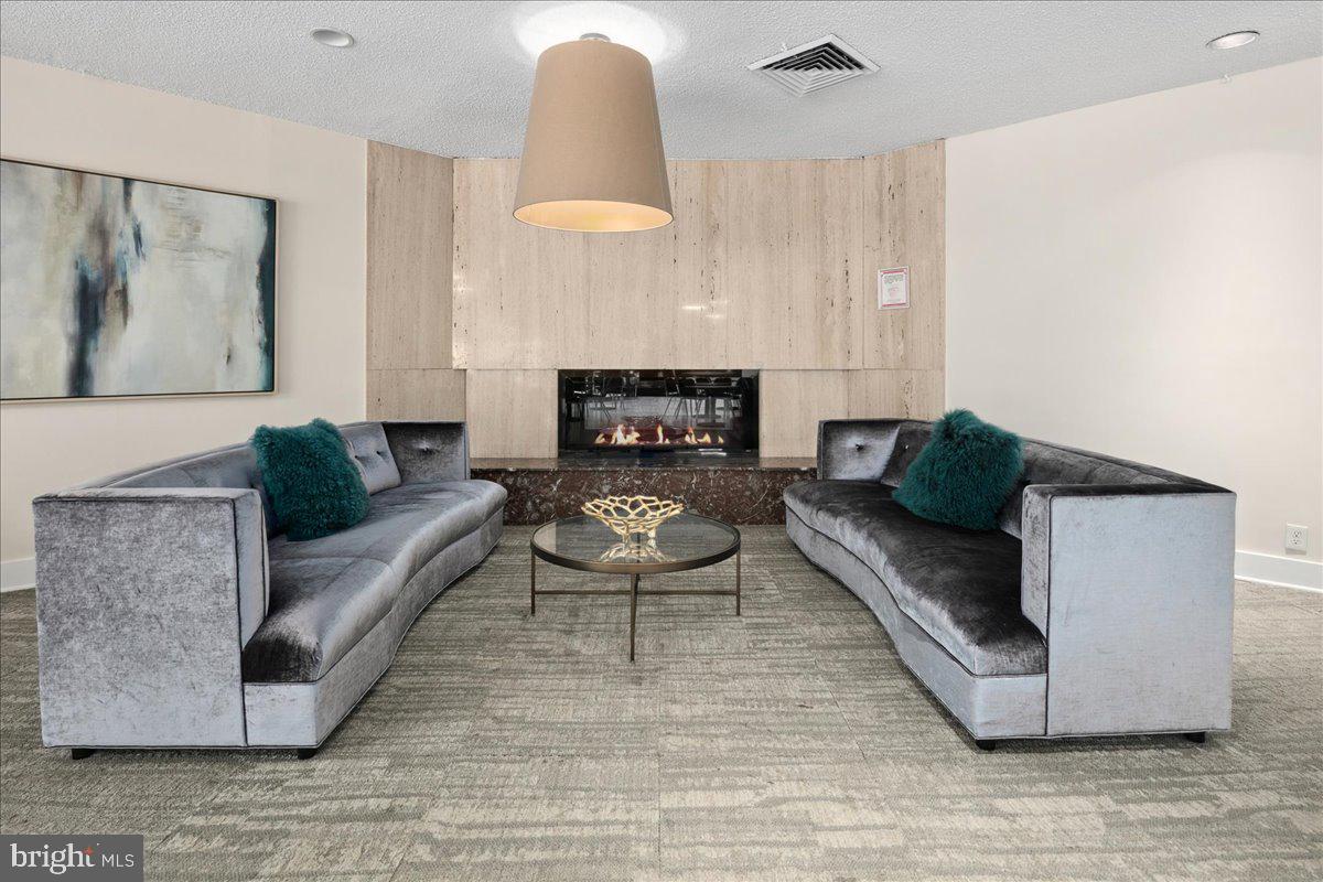 6101 EDSALL RD #702, ALEXANDRIA, Virginia 22304, 2 Bedrooms Bedrooms, 4 Rooms Rooms,2 BathroomsBathrooms,Residential,For sale,6101 EDSALL RD #702,VAAX2048478 MLS # VAAX2048478