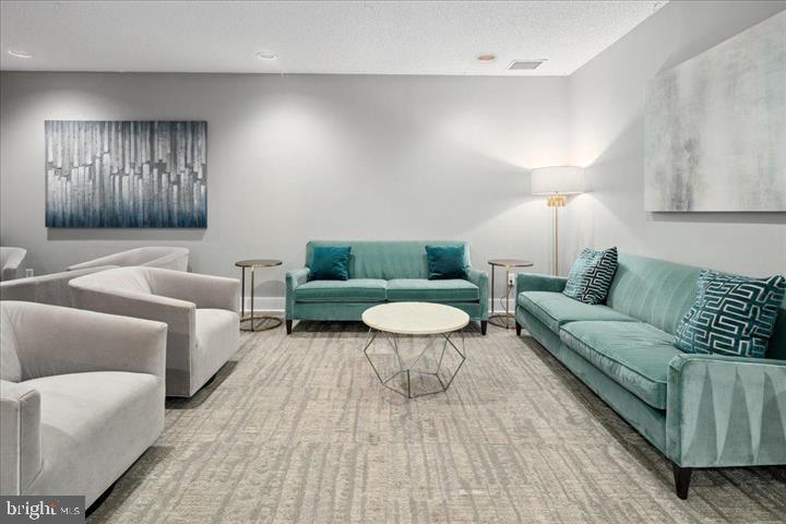 6101 EDSALL RD #702, ALEXANDRIA, Virginia 22304, 2 Bedrooms Bedrooms, 4 Rooms Rooms,2 BathroomsBathrooms,Residential,For sale,6101 EDSALL RD #702,VAAX2048478 MLS # VAAX2048478