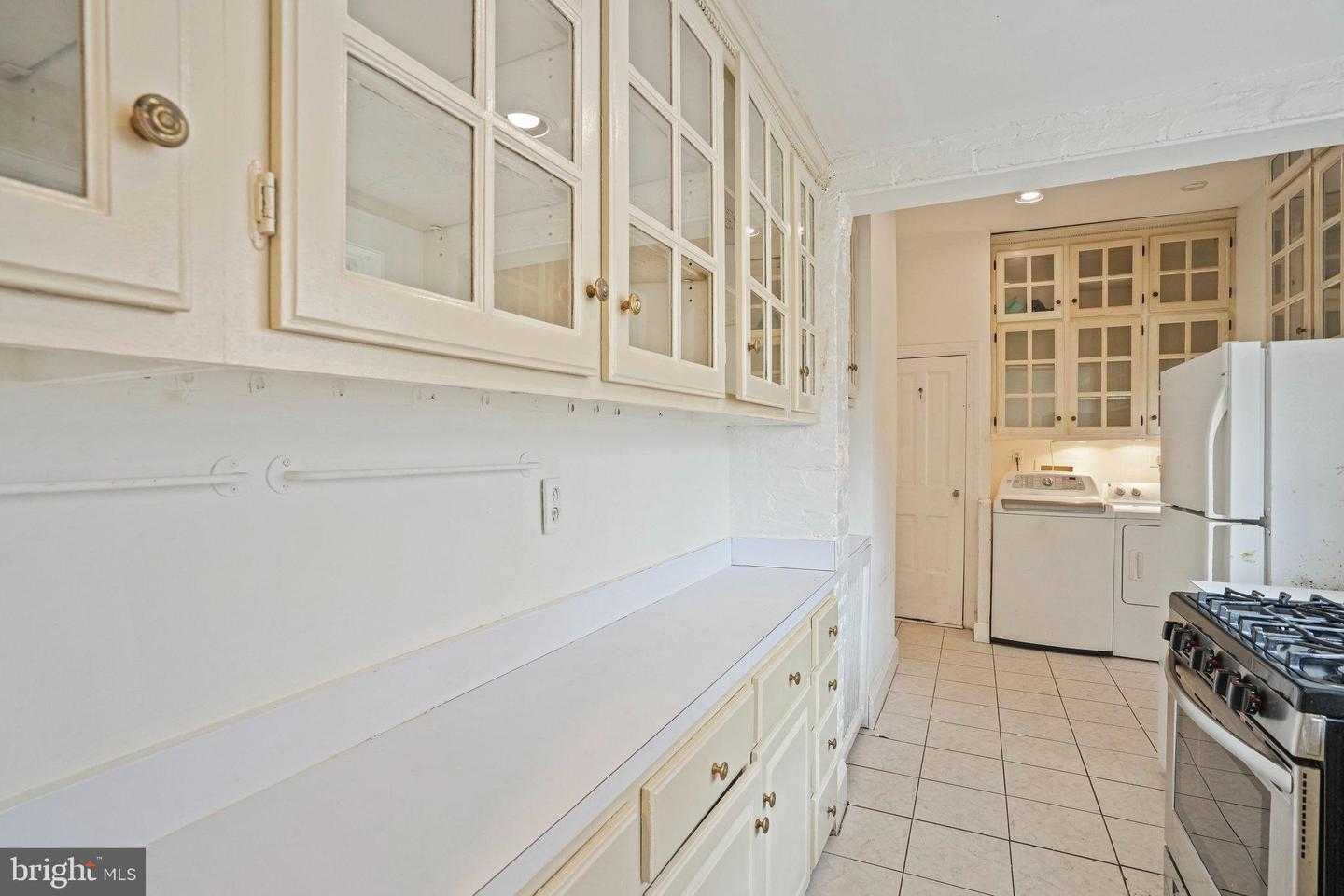 1511 CAROLINE ST NW, WASHINGTON, District Of Columbia 20009, 2 Bedrooms Bedrooms, ,1 BathroomBathrooms,Residential,For sale,1511 CAROLINE ST NW,DCDC2214978 MLS # DCDC2214978