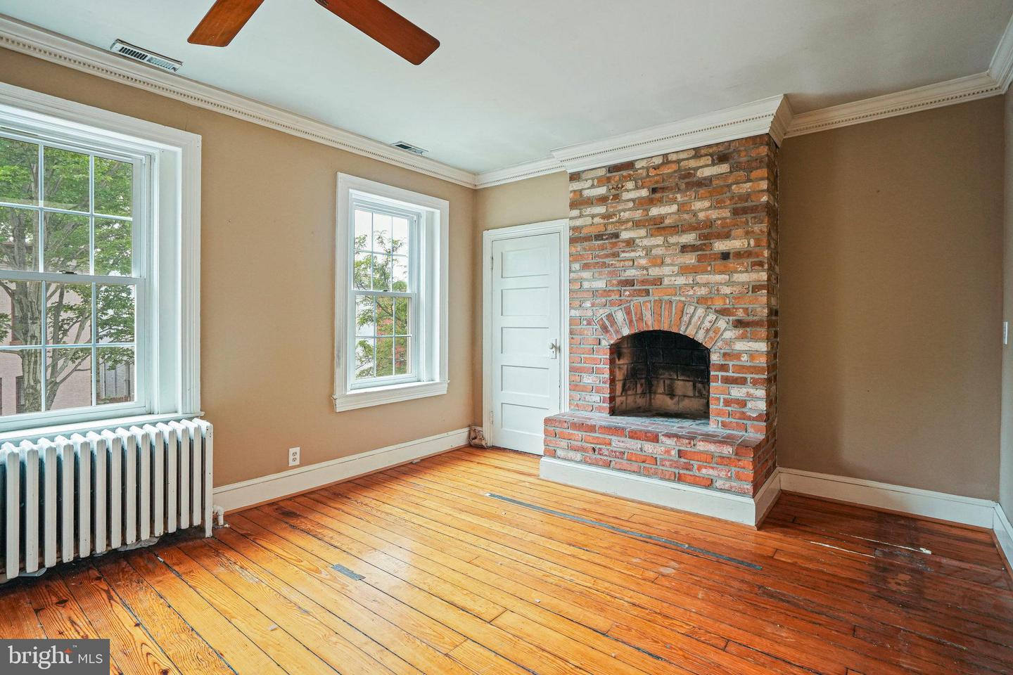 1511 CAROLINE ST NW, WASHINGTON, District Of Columbia 20009, 2 Bedrooms Bedrooms, ,1 BathroomBathrooms,Residential,For sale,1511 CAROLINE ST NW,DCDC2214978 MLS # DCDC2214978