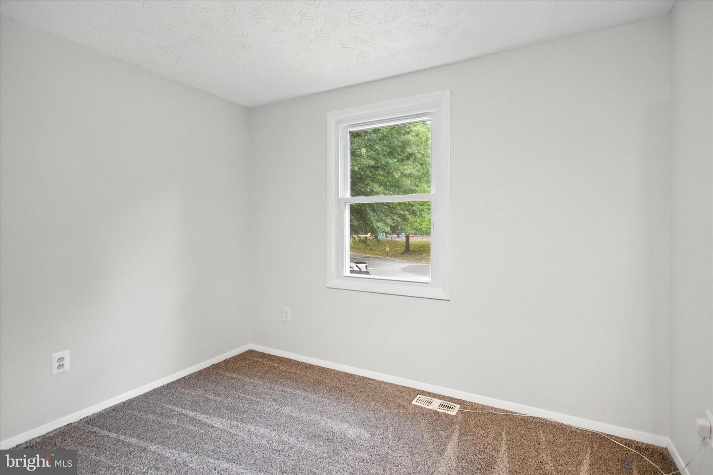 8025 ORANGE PLANK RD, SPRINGFIELD, Virginia 22153, 3 Bedrooms Bedrooms, ,3 BathroomsBathrooms,Residential,For sale,8025 ORANGE PLANK RD,VAFX2261426 MLS # VAFX2261426