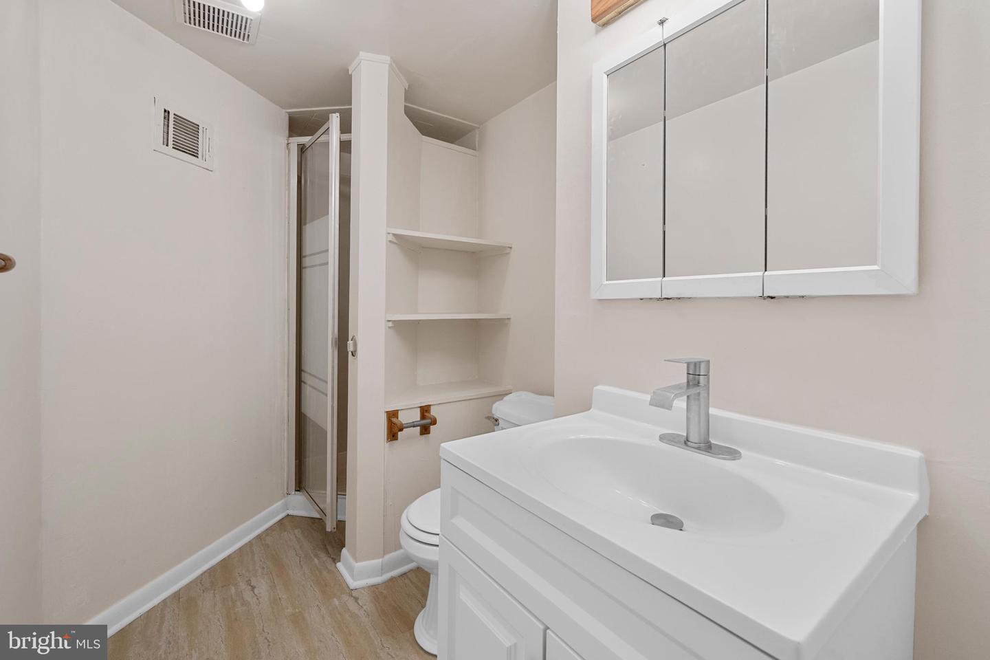 5036 NASH ST NE, WASHINGTON, District Of Columbia 20019, 3 Bedrooms Bedrooms, ,3 BathroomsBathrooms,Residential,For sale,5036 NASH ST NE,DCDC2215540 MLS # DCDC2215540