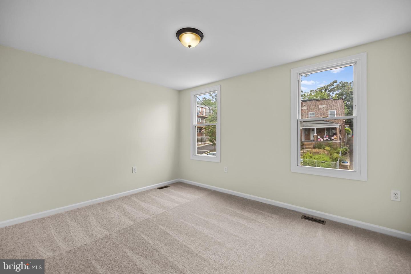 1724 W ST SE, WASHINGTON, District Of Columbia 20020, 4 Bedrooms Bedrooms, ,2 BathroomsBathrooms,Residential,For sale,1724 W ST SE,DCDC2215984 MLS # DCDC2215984