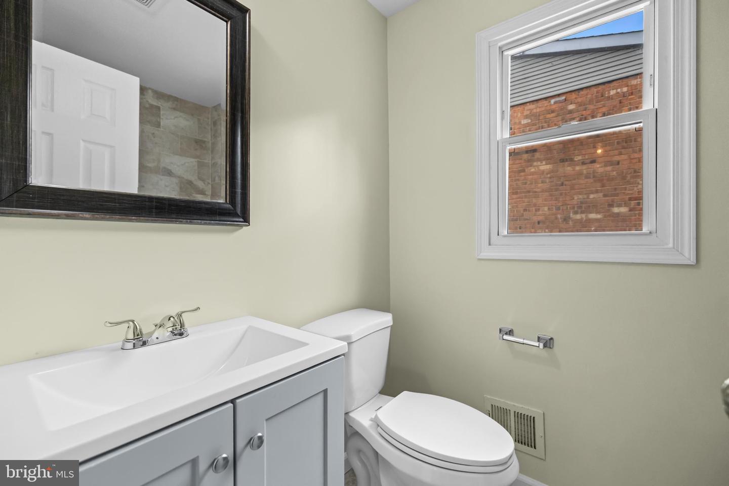 1724 W ST SE, WASHINGTON, District Of Columbia 20020, 4 Bedrooms Bedrooms, ,2 BathroomsBathrooms,Residential,For sale,1724 W ST SE,DCDC2215984 MLS # DCDC2215984