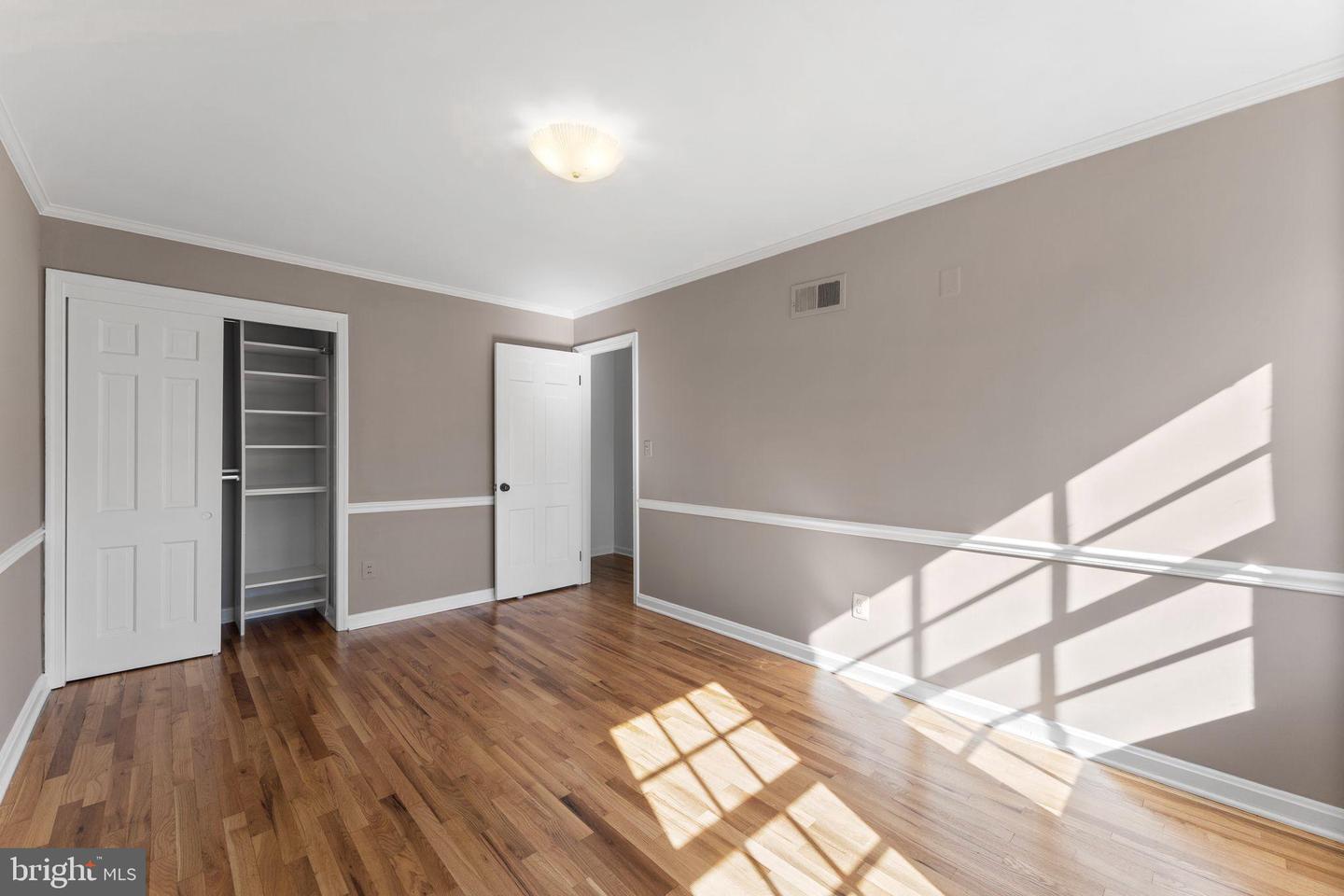 911 S LEE ST, ALEXANDRIA, Virginia 22314, 4 Bedrooms Bedrooms, ,3 BathroomsBathrooms,Residential,For sale,911 S LEE ST,VAAX2048780 MLS # VAAX2048780