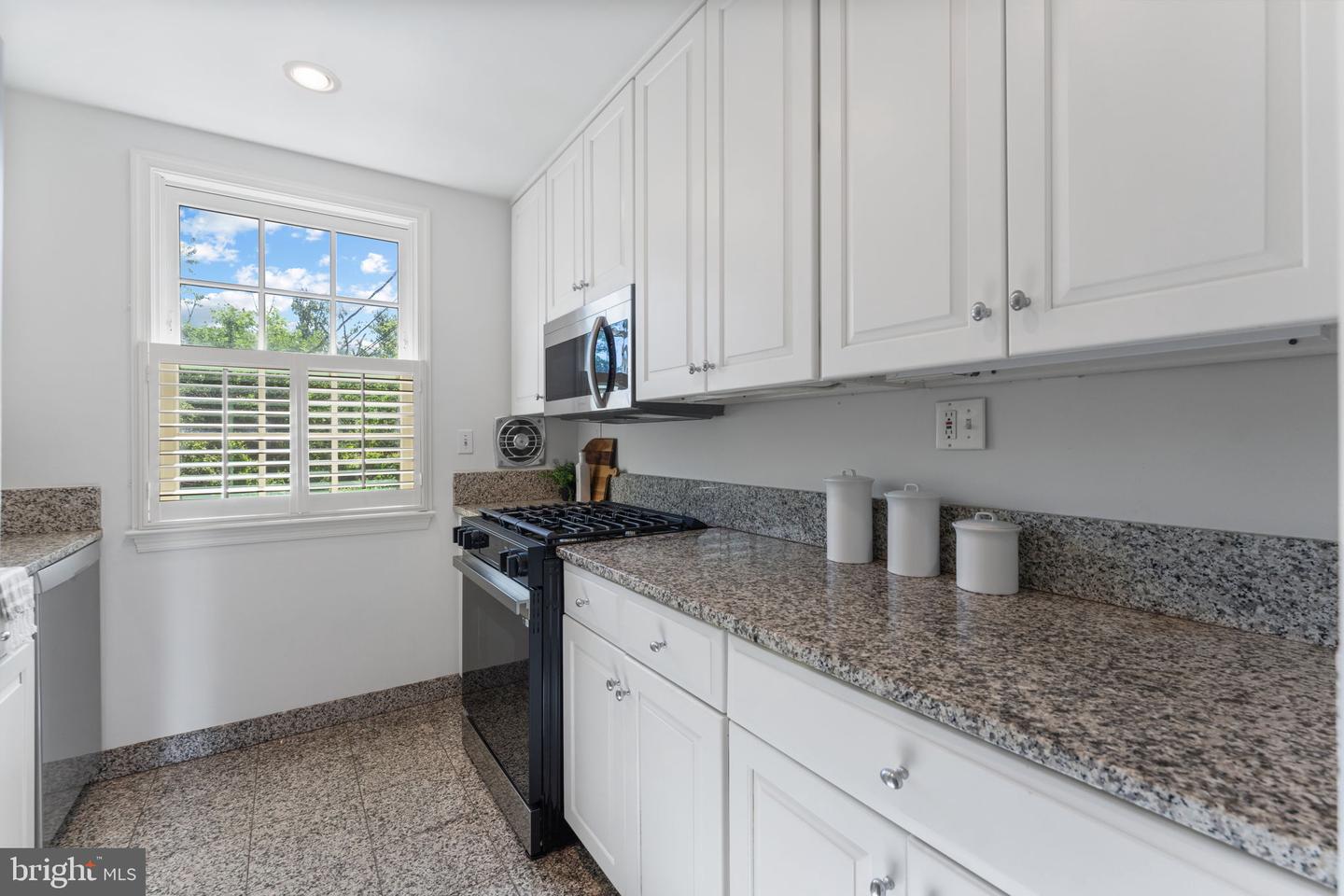 911 S LEE ST, ALEXANDRIA, Virginia 22314, 4 Bedrooms Bedrooms, ,3 BathroomsBathrooms,Residential,For sale,911 S LEE ST,VAAX2048780 MLS # VAAX2048780