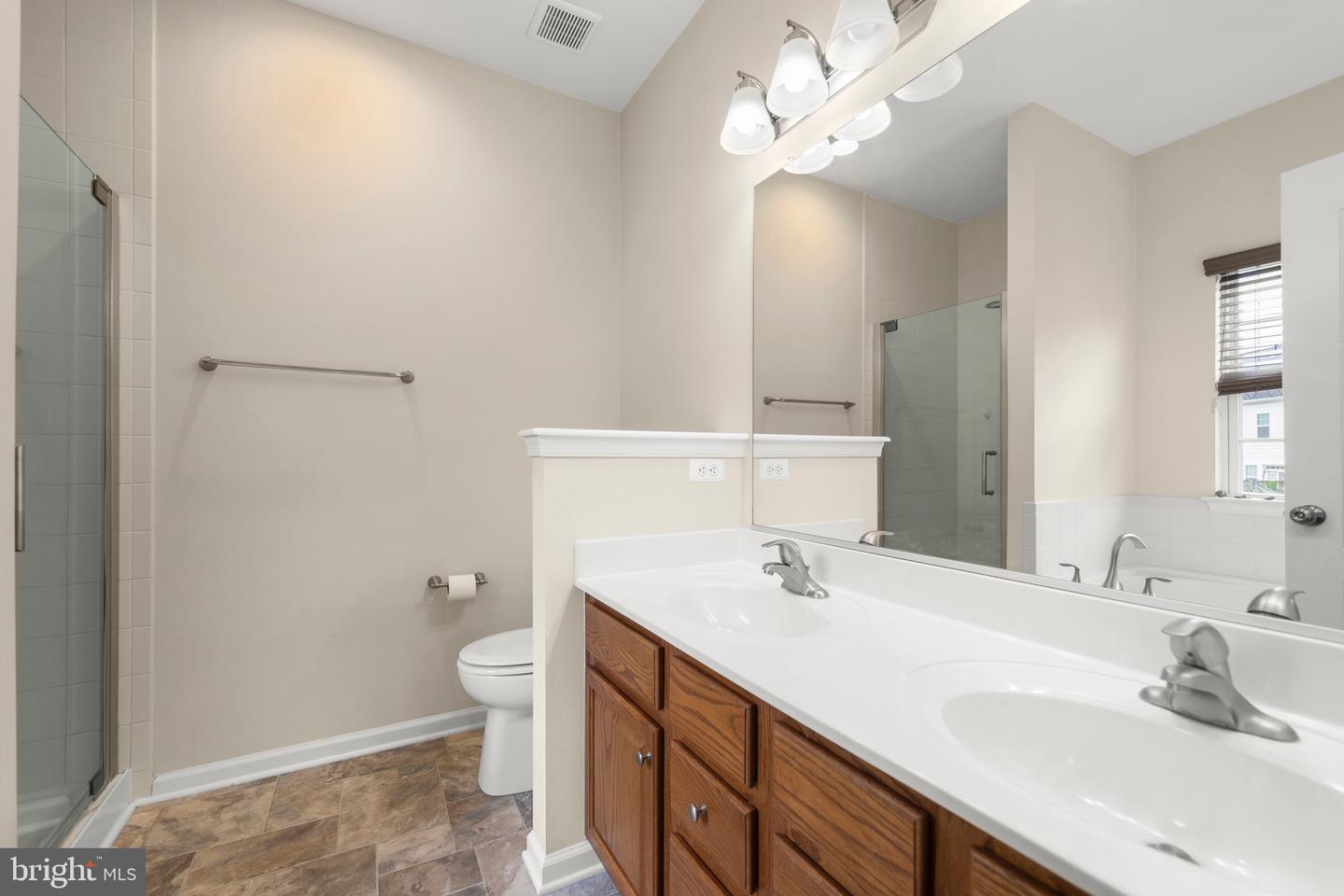 205 KINTYRE LN, STEPHENS CITY, Virginia 22655, 3 Bedrooms Bedrooms, ,2 BathroomsBathrooms,Residential,For sale,205 KINTYRE LN,VAFV2036290 MLS # VAFV2036290
