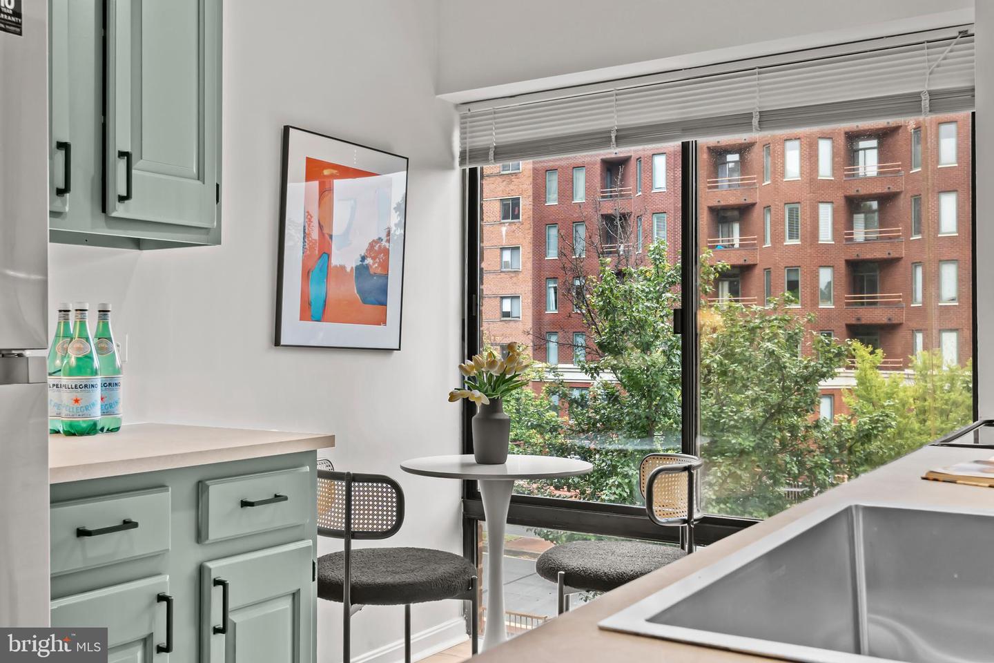 1001 26TH ST NW #308, WASHINGTON, District Of Columbia 20037, 2 Bedrooms Bedrooms, ,2 BathroomsBathrooms,Residential,For sale,1001 26TH ST NW #308,DCDC2216196 MLS # DCDC2216196