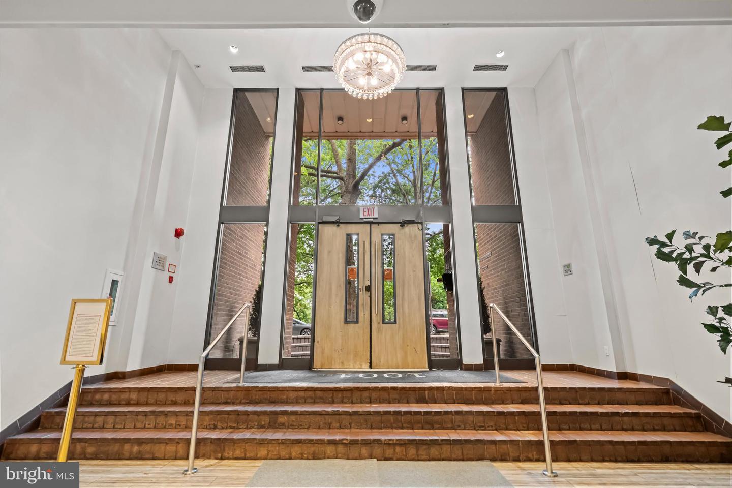 1001 26TH ST NW #308, WASHINGTON, District Of Columbia 20037, 2 Bedrooms Bedrooms, ,2 BathroomsBathrooms,Residential,For sale,1001 26TH ST NW #308,DCDC2216196 MLS # DCDC2216196