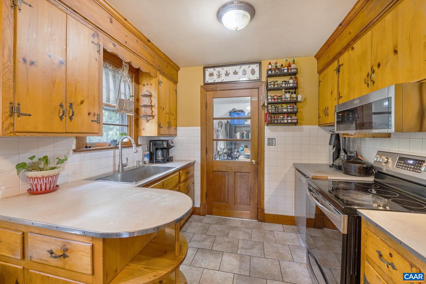 7714 BLENHEIM RD, SCOTTSVILLE, Virginia 24590, 3 Bedrooms Bedrooms, ,1 BathroomBathrooms,Residential,For sale,7714 BLENHEIM RD,668086 MLS # 668086
