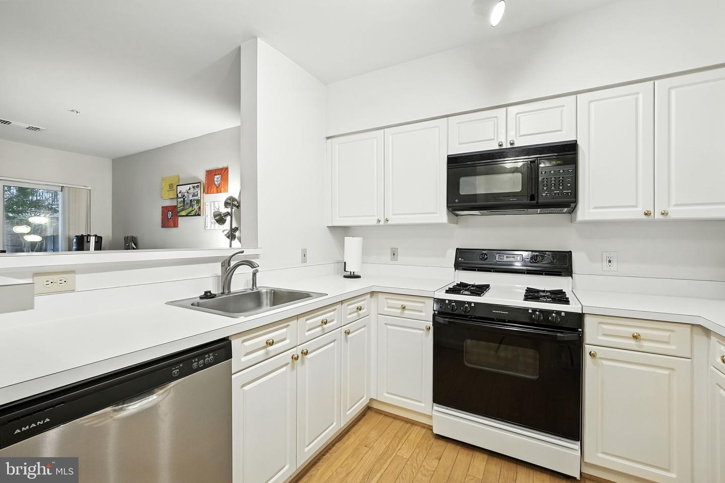 2204 WESTCOURT LN #109, HERNDON, Virginia 20170, 1 Bedroom Bedrooms, ,1 BathroomBathrooms,Residential,For sale,2204 WESTCOURT LN #109,VAFX2262630 MLS # VAFX2262630