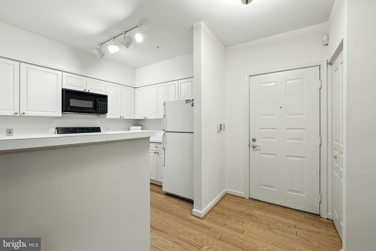 2204 WESTCOURT LN #109, HERNDON, Virginia 20170, 1 Bedroom Bedrooms, ,1 BathroomBathrooms,Residential,For sale,2204 WESTCOURT LN #109,VAFX2262630 MLS # VAFX2262630