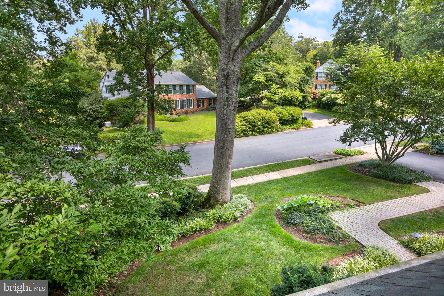 1212 OLD STABLE RD, MCLEAN, Virginia 22102, 5 Bedrooms Bedrooms, 9 Rooms Rooms,3 BathroomsBathrooms,Residential,For sale,1212 OLD STABLE RD,VAFX2262726 MLS # VAFX2262726