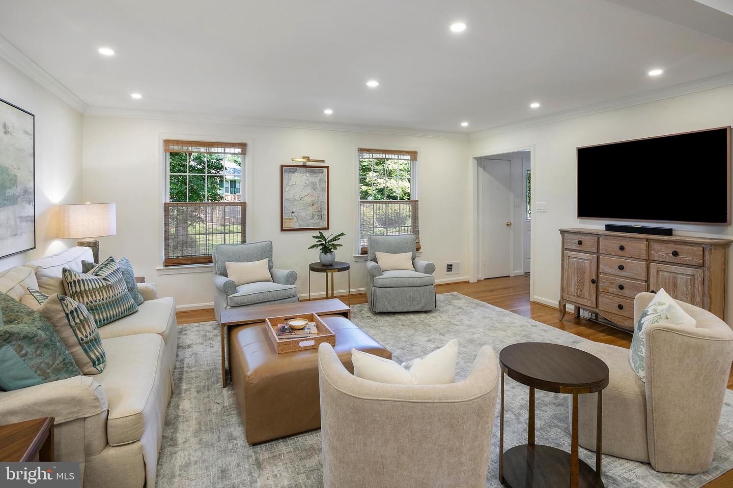 1212 OLD STABLE RD, MCLEAN, Virginia 22102, 5 Bedrooms Bedrooms, 9 Rooms Rooms,3 BathroomsBathrooms,Residential,For sale,1212 OLD STABLE RD,VAFX2262726 MLS # VAFX2262726