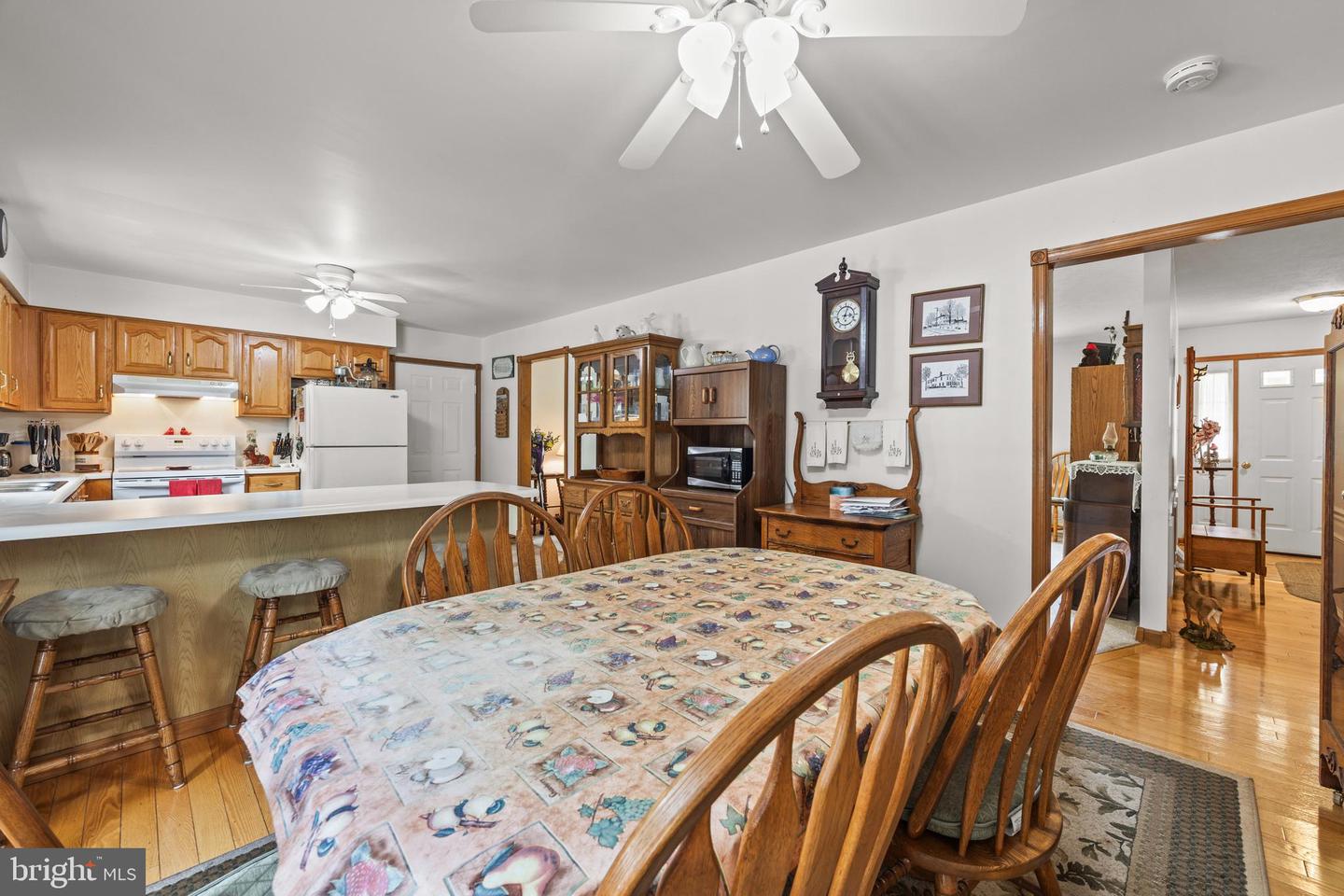 1225 OX RD, WOODSTOCK, Virginia 22664, 3 Bedrooms Bedrooms, ,2 BathroomsBathrooms,Residential,For sale,1225 OX RD,VASH2012302 MLS # VASH2012302