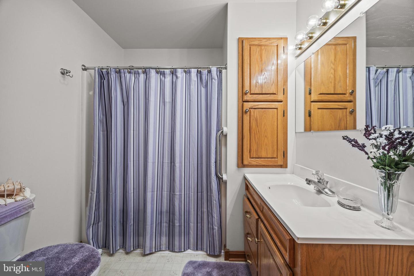 1225 OX RD, WOODSTOCK, Virginia 22664, 3 Bedrooms Bedrooms, ,2 BathroomsBathrooms,Residential,For sale,1225 OX RD,VASH2012302 MLS # VASH2012302