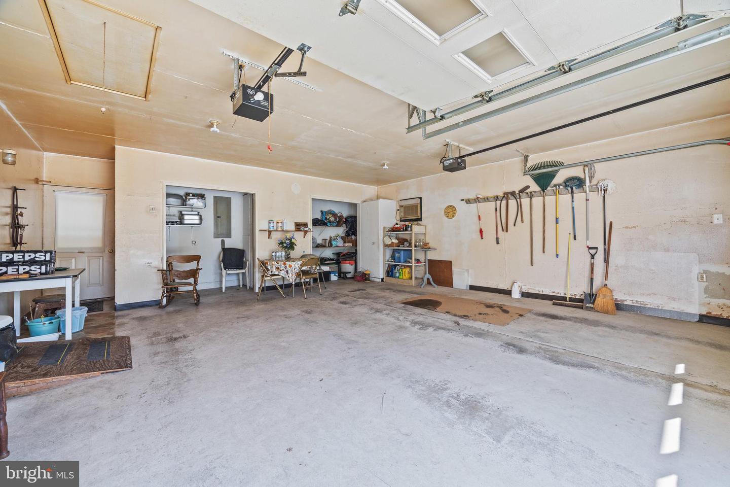1225 OX RD, WOODSTOCK, Virginia 22664, 3 Bedrooms Bedrooms, ,2 BathroomsBathrooms,Residential,For sale,1225 OX RD,VASH2012302 MLS # VASH2012302
