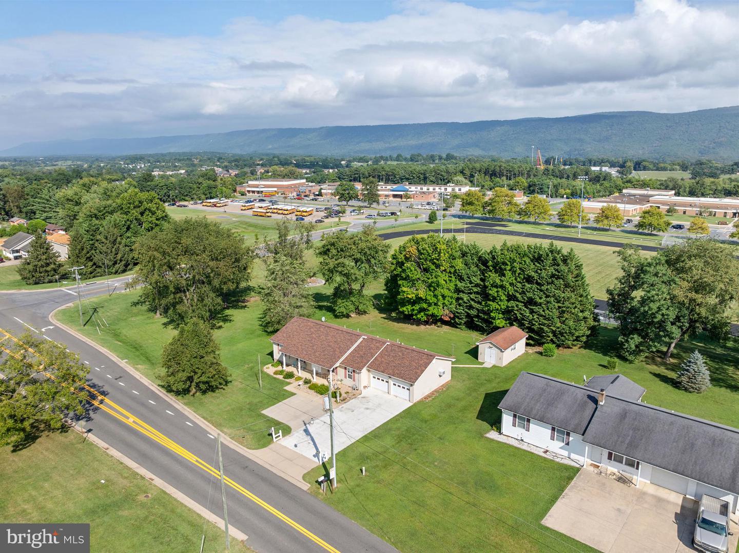 1225 OX RD, WOODSTOCK, Virginia 22664, 3 Bedrooms Bedrooms, ,2 BathroomsBathrooms,Residential,For sale,1225 OX RD,VASH2012302 MLS # VASH2012302