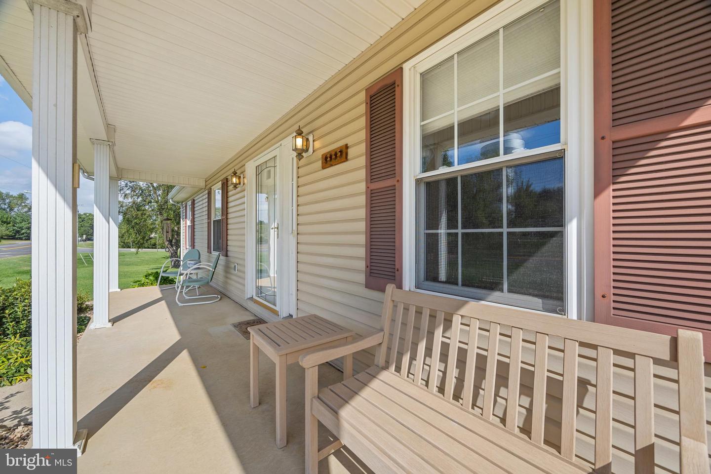 1225 OX RD, WOODSTOCK, Virginia 22664, 3 Bedrooms Bedrooms, ,2 BathroomsBathrooms,Residential,For sale,1225 OX RD,VASH2012302 MLS # VASH2012302