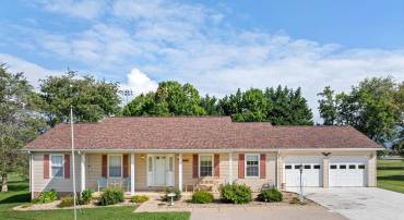 1225 OX RD, WOODSTOCK, Virginia 22664, 3 Bedrooms Bedrooms, ,2 BathroomsBathrooms,Residential,For sale,1225 OX RD,VASH2012302 MLS # VASH2012302