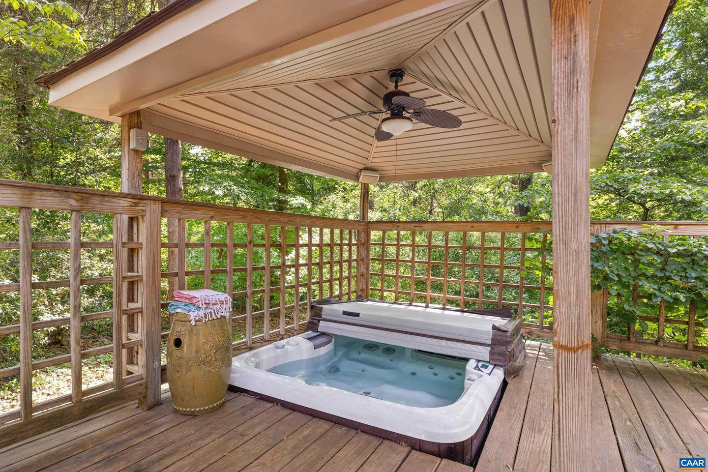 213 TURKEY RIDGE RD, CHARLOTTESVILLE, Virginia 22903, 3 Bedrooms Bedrooms, ,2 BathroomsBathrooms,Residential,For sale,213 TURKEY RIDGE RD,668114 MLS # 668114