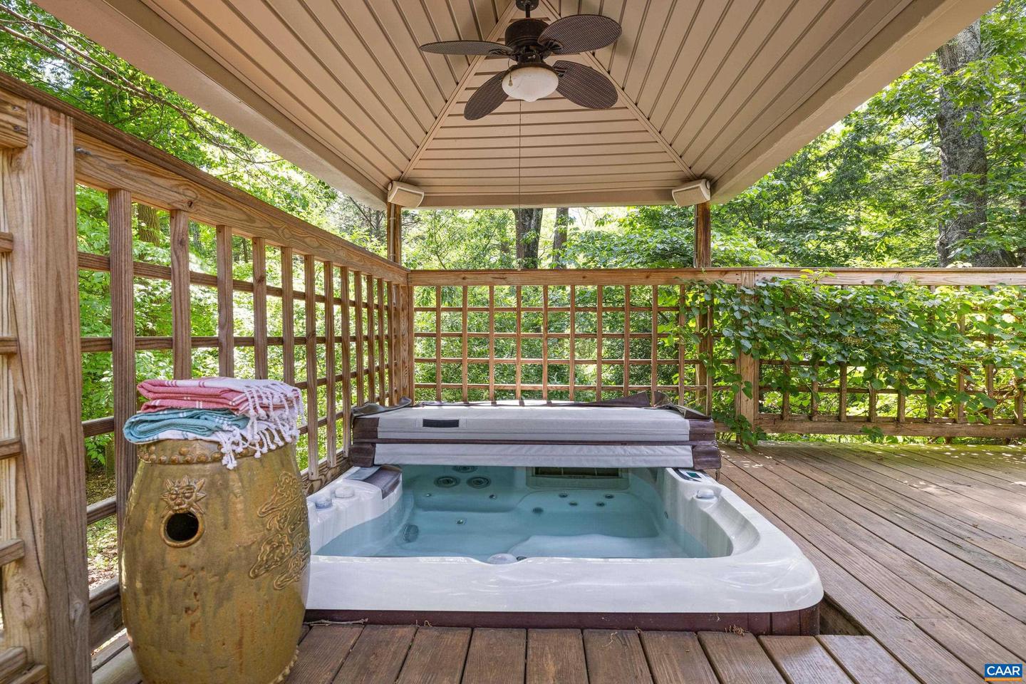 213 TURKEY RIDGE RD, CHARLOTTESVILLE, Virginia 22903, 3 Bedrooms Bedrooms, ,2 BathroomsBathrooms,Residential,For sale,213 TURKEY RIDGE RD,668114 MLS # 668114