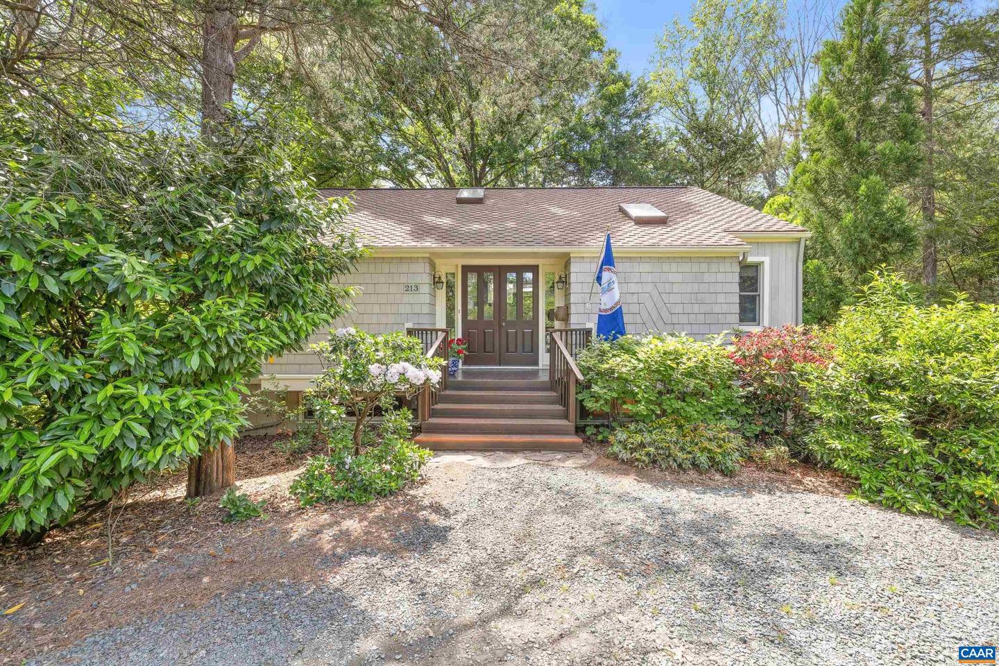 213 TURKEY RIDGE RD, CHARLOTTESVILLE, Virginia 22903, 3 Bedrooms Bedrooms, ,2 BathroomsBathrooms,Residential,For sale,213 TURKEY RIDGE RD,668114 MLS # 668114