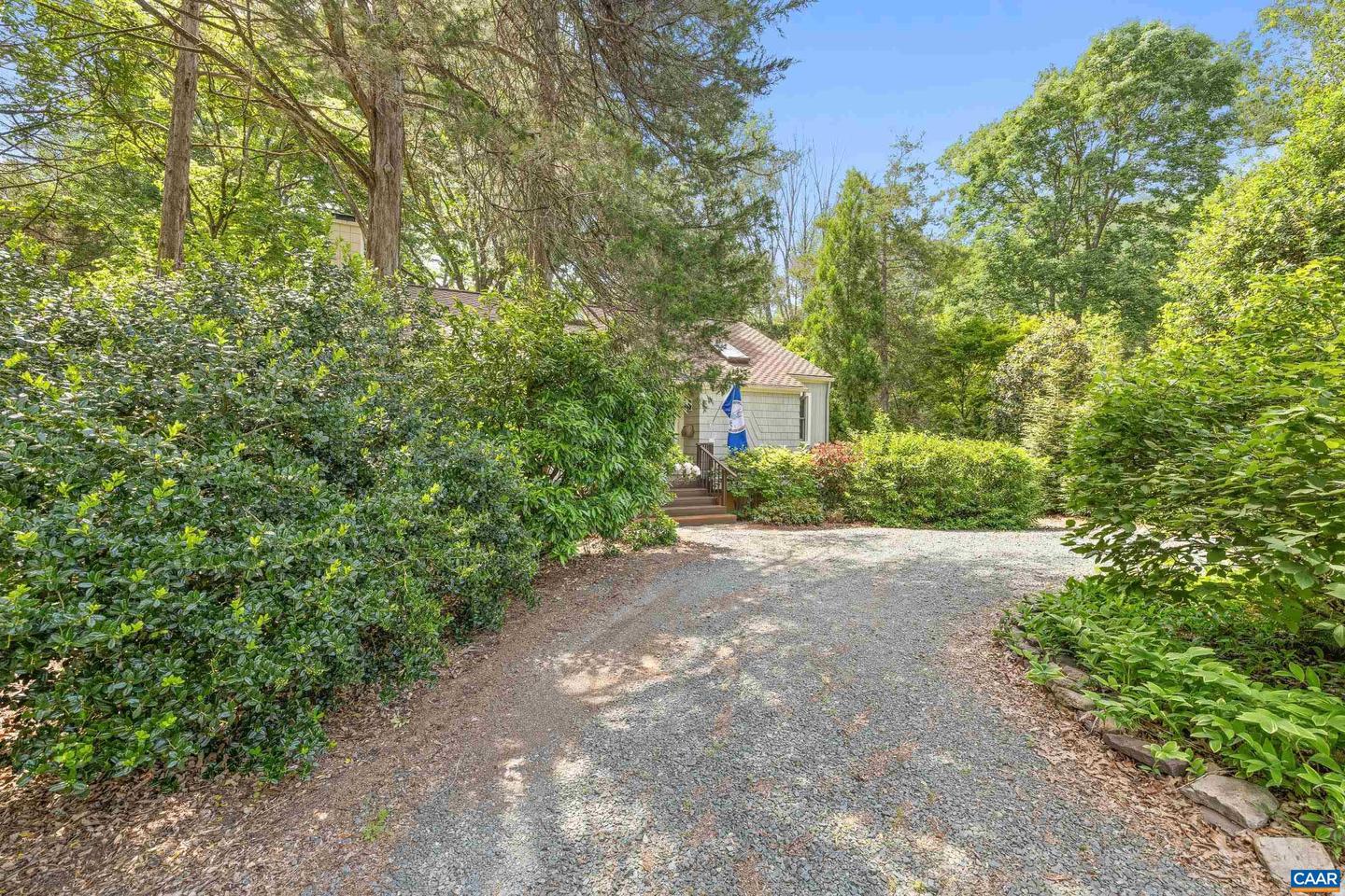 213 TURKEY RIDGE RD, CHARLOTTESVILLE, Virginia 22903, 3 Bedrooms Bedrooms, ,2 BathroomsBathrooms,Residential,For sale,213 TURKEY RIDGE RD,668114 MLS # 668114
