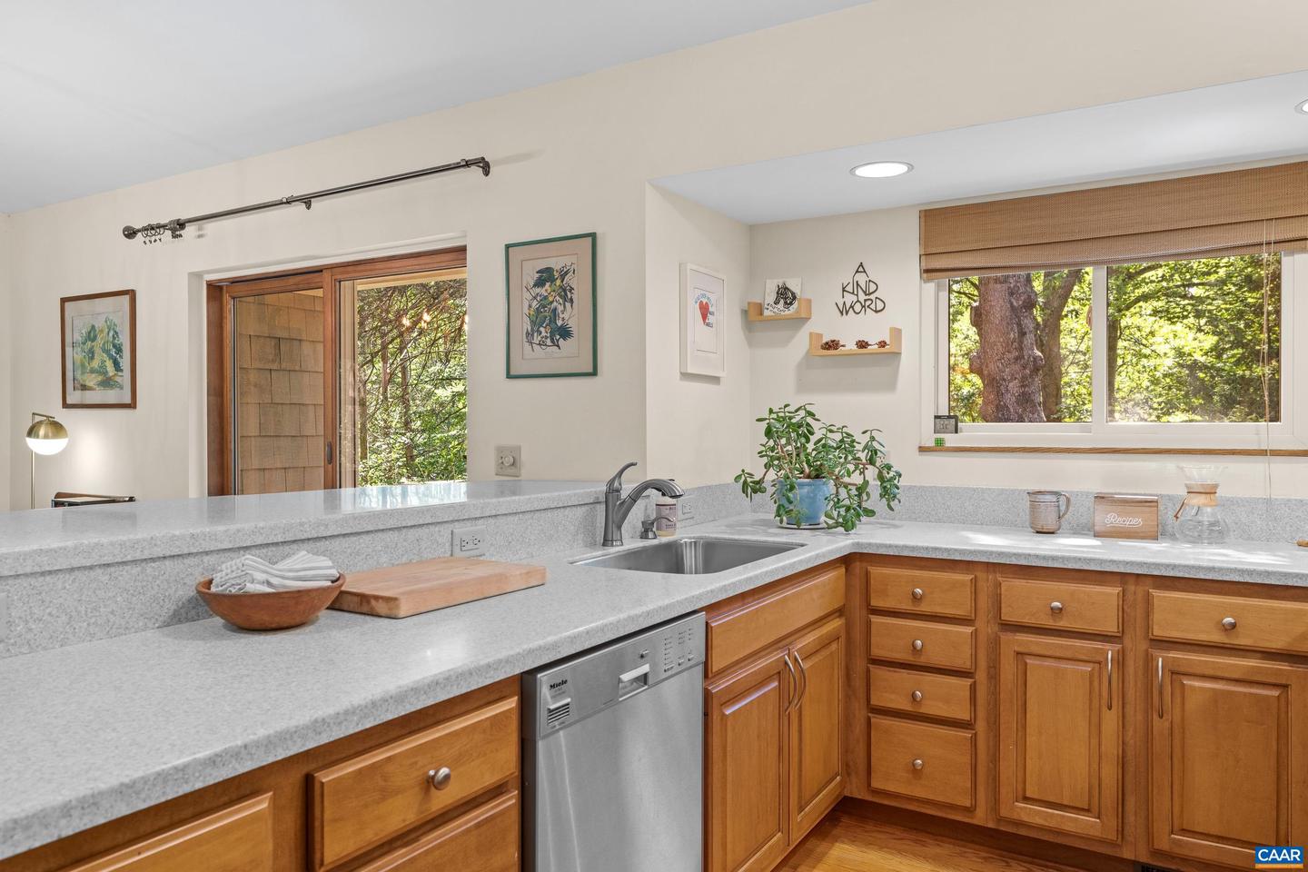 213 TURKEY RIDGE RD, CHARLOTTESVILLE, Virginia 22903, 3 Bedrooms Bedrooms, ,2 BathroomsBathrooms,Residential,For sale,213 TURKEY RIDGE RD,668114 MLS # 668114