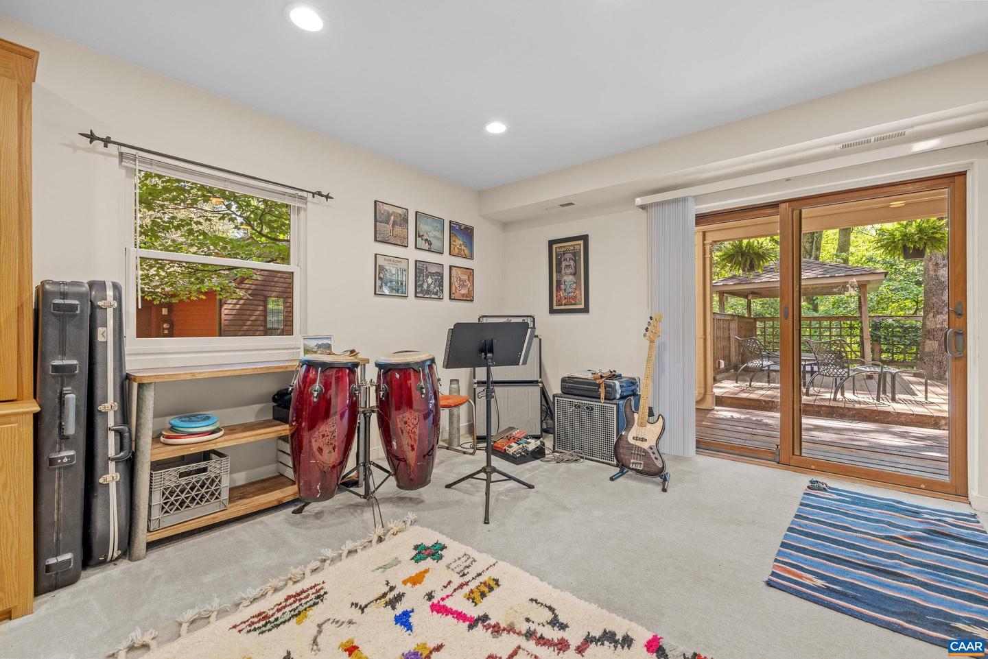 213 TURKEY RIDGE RD, CHARLOTTESVILLE, Virginia 22903, 3 Bedrooms Bedrooms, ,2 BathroomsBathrooms,Residential,For sale,213 TURKEY RIDGE RD,668114 MLS # 668114