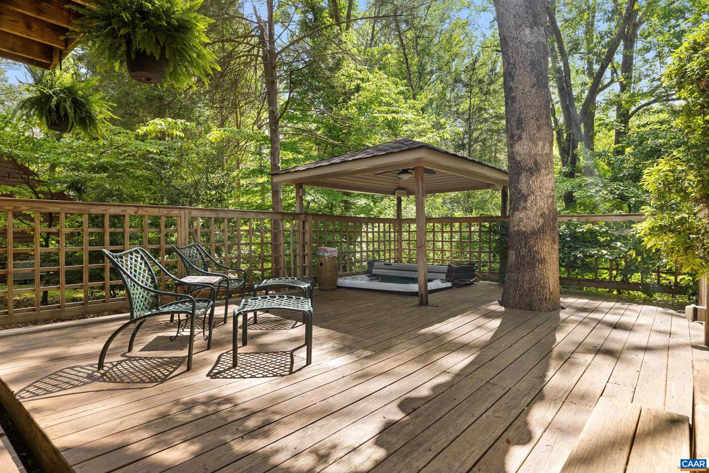 213 TURKEY RIDGE RD, CHARLOTTESVILLE, Virginia 22903, 3 Bedrooms Bedrooms, ,2 BathroomsBathrooms,Residential,For sale,213 TURKEY RIDGE RD,668114 MLS # 668114