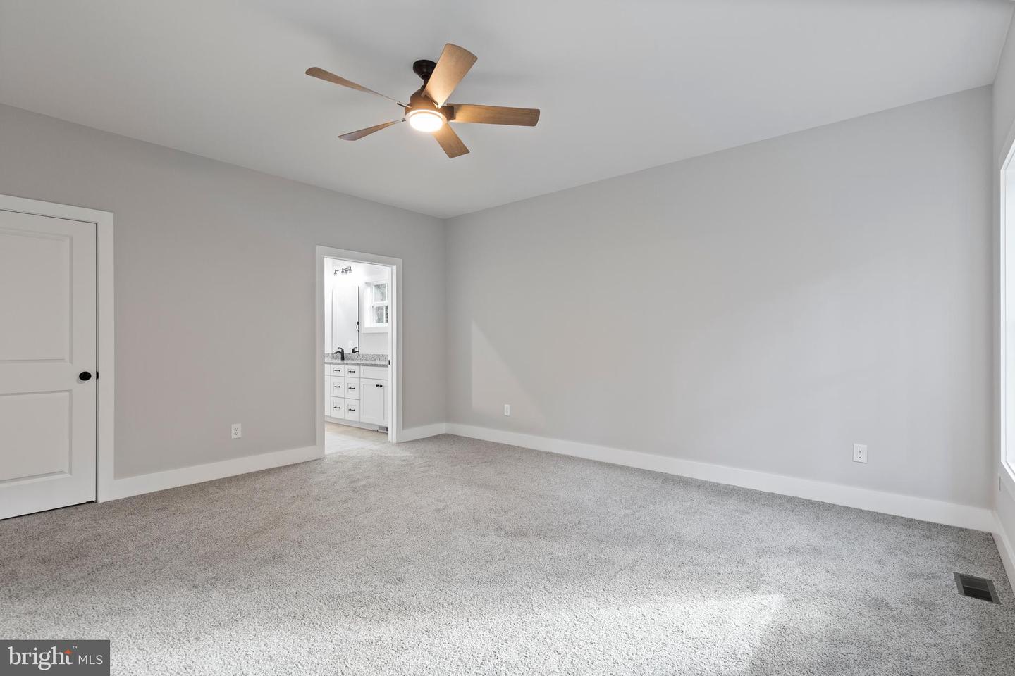 10416 NI RIVER DR, SPOTSYLVANIA, Virginia 22553, 4 Bedrooms Bedrooms, ,3 BathroomsBathrooms,Residential,For sale,10416 NI RIVER DR,VASP2035712 MLS # VASP2035712