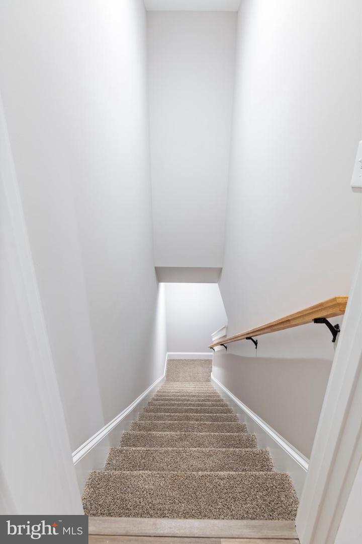 10416 NI RIVER DR, SPOTSYLVANIA, Virginia 22553, 4 Bedrooms Bedrooms, ,3 BathroomsBathrooms,Residential,For sale,10416 NI RIVER DR,VASP2035712 MLS # VASP2035712