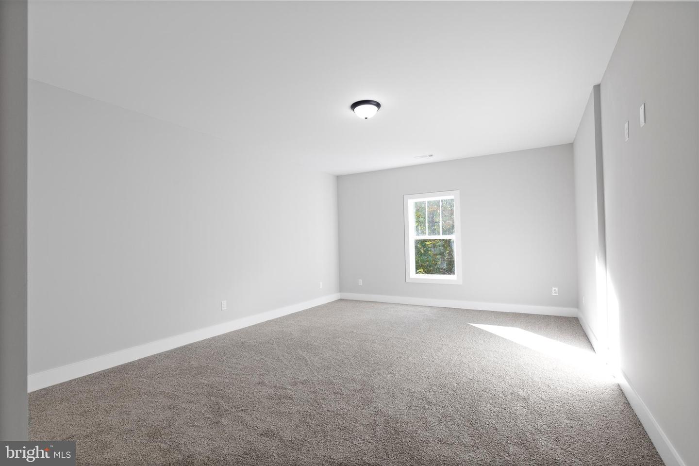 10416 NI RIVER DR, SPOTSYLVANIA, Virginia 22553, 4 Bedrooms Bedrooms, ,3 BathroomsBathrooms,Residential,For sale,10416 NI RIVER DR,VASP2035712 MLS # VASP2035712