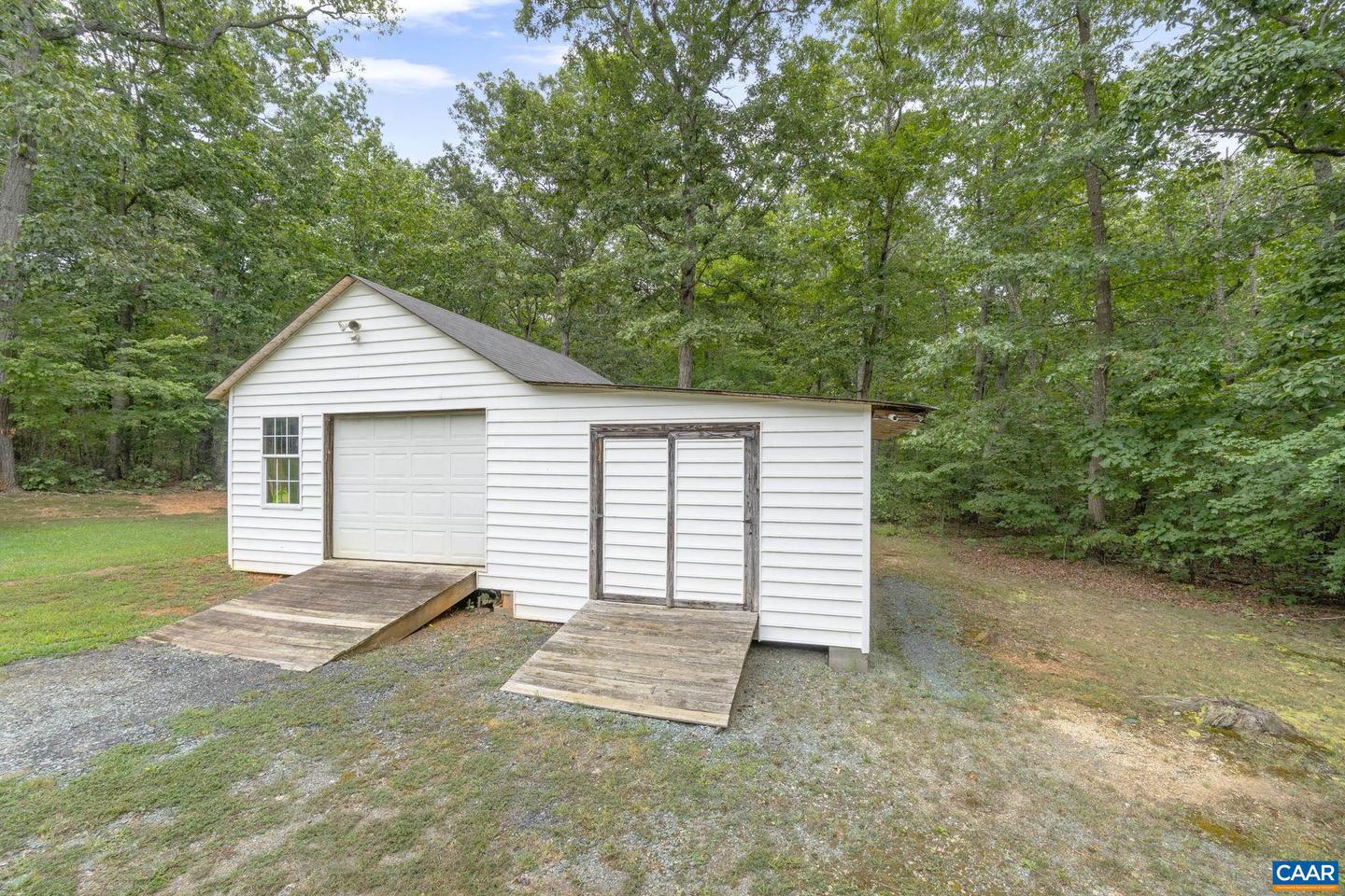 864 ROCK LN, SCOTTSVILLE, Virginia 24590, 3 Bedrooms Bedrooms, ,2 BathroomsBathrooms,Residential,For sale,864 ROCK LN,668120 MLS # 668120
