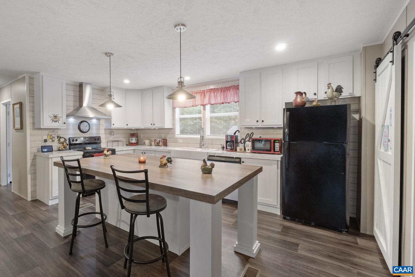 864 ROCK LN, SCOTTSVILLE, Virginia 24590, 3 Bedrooms Bedrooms, ,2 BathroomsBathrooms,Residential,For sale,864 ROCK LN,668120 MLS # 668120