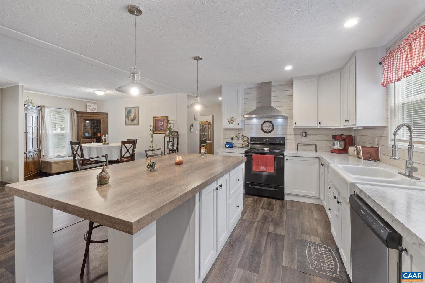 864 ROCK LN, SCOTTSVILLE, Virginia 24590, 3 Bedrooms Bedrooms, ,2 BathroomsBathrooms,Residential,For sale,864 ROCK LN,668120 MLS # 668120