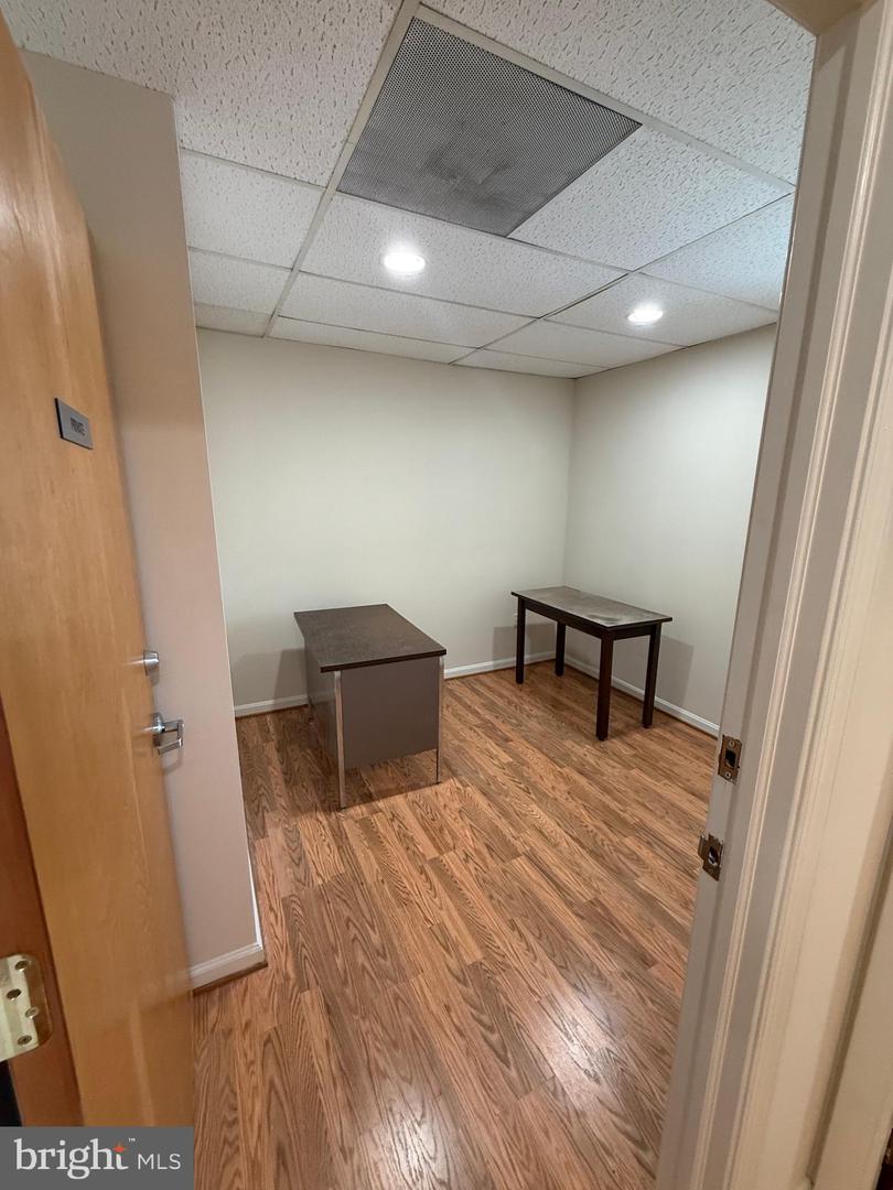 6116 ROLLING RD #216, SPRINGFIELD, Virginia 22152, ,Land,For sale,6116 ROLLING RD #216,VAFX2260234 MLS # VAFX2260234