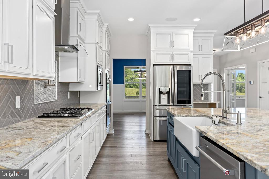 11220 MUNGO MEADOW RD, FREDERICKSBURG, Virginia 22407, 6 Bedrooms Bedrooms, ,5 BathroomsBathrooms,Residential,11220 MUNGO MEADOW RD,VASP2034358 MLS # VASP2034358