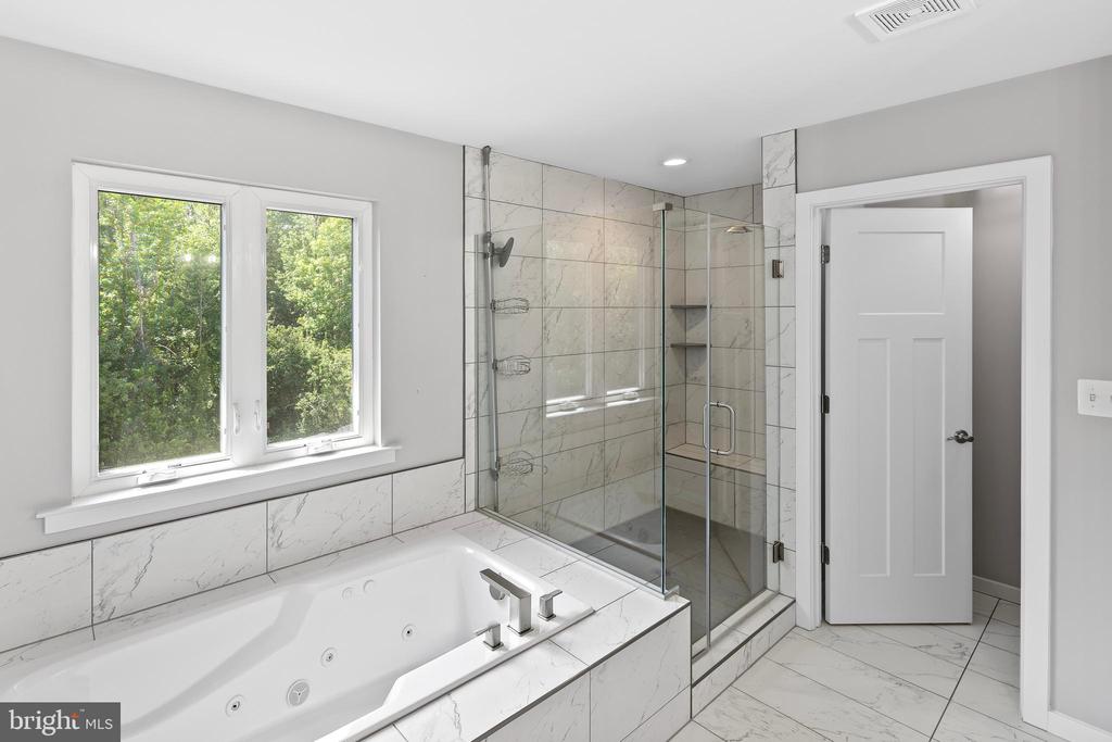 11220 MUNGO MEADOW RD, FREDERICKSBURG, Virginia 22407, 6 Bedrooms Bedrooms, ,5 BathroomsBathrooms,Residential,11220 MUNGO MEADOW RD,VASP2034358 MLS # VASP2034358