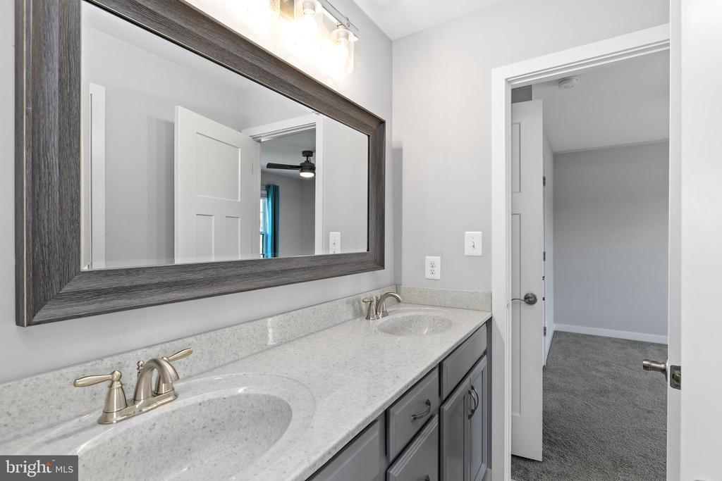 11220 MUNGO MEADOW RD, FREDERICKSBURG, Virginia 22407, 6 Bedrooms Bedrooms, ,5 BathroomsBathrooms,Residential,11220 MUNGO MEADOW RD,VASP2034358 MLS # VASP2034358