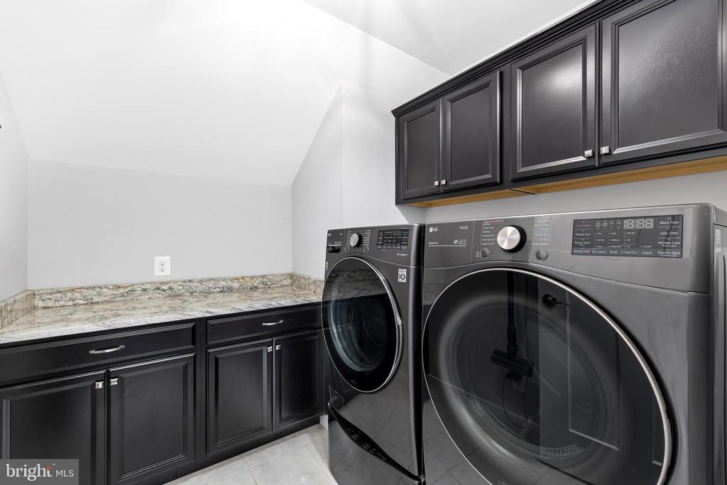 11220 MUNGO MEADOW RD, FREDERICKSBURG, Virginia 22407, 6 Bedrooms Bedrooms, ,5 BathroomsBathrooms,Residential,11220 MUNGO MEADOW RD,VASP2034358 MLS # VASP2034358