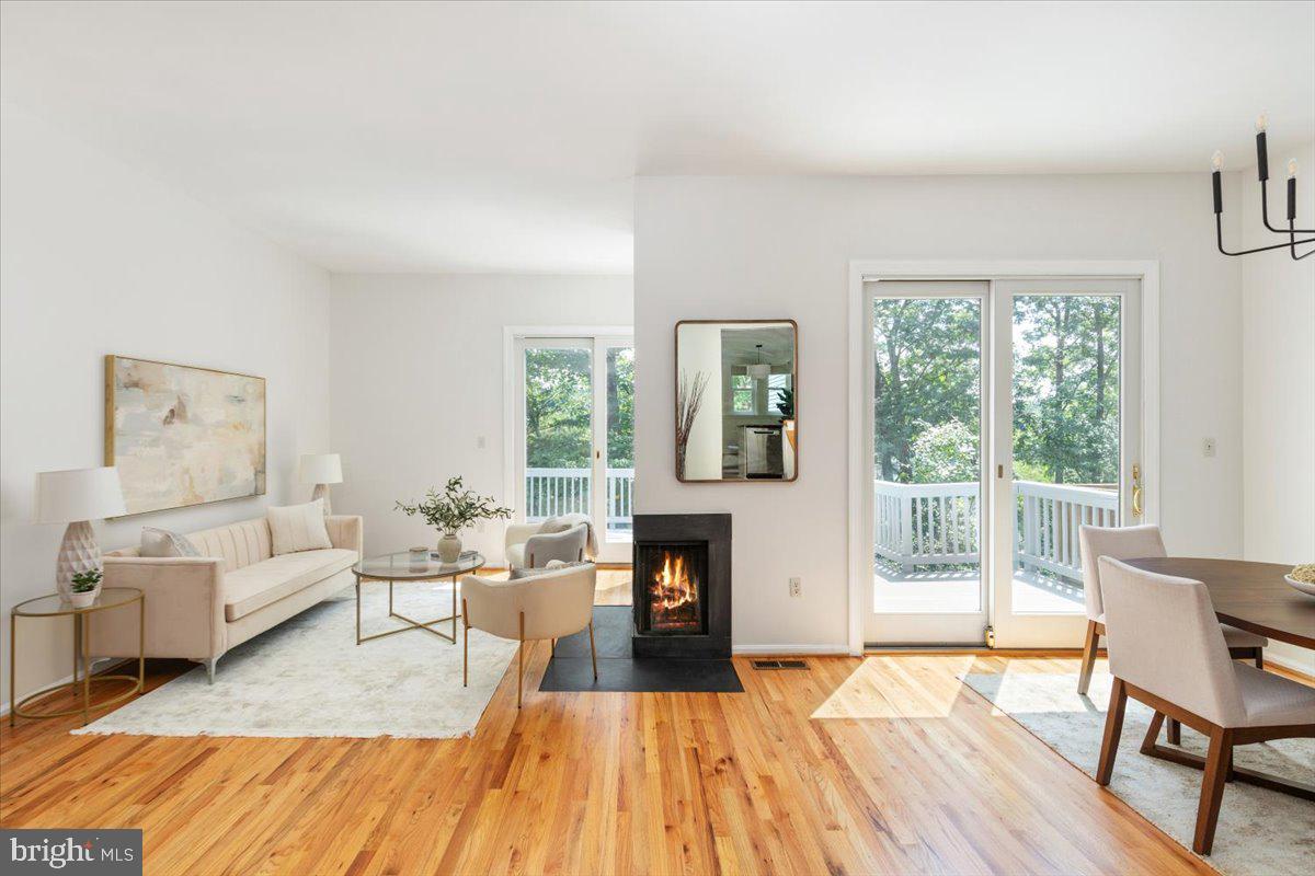 2086 LAKE AUDUBON CT, RESTON, Virginia 20191, 4 Bedrooms Bedrooms, ,3 BathroomsBathrooms,Residential,For sale,2086 LAKE AUDUBON CT,VAFX2240526 MLS # VAFX2240526