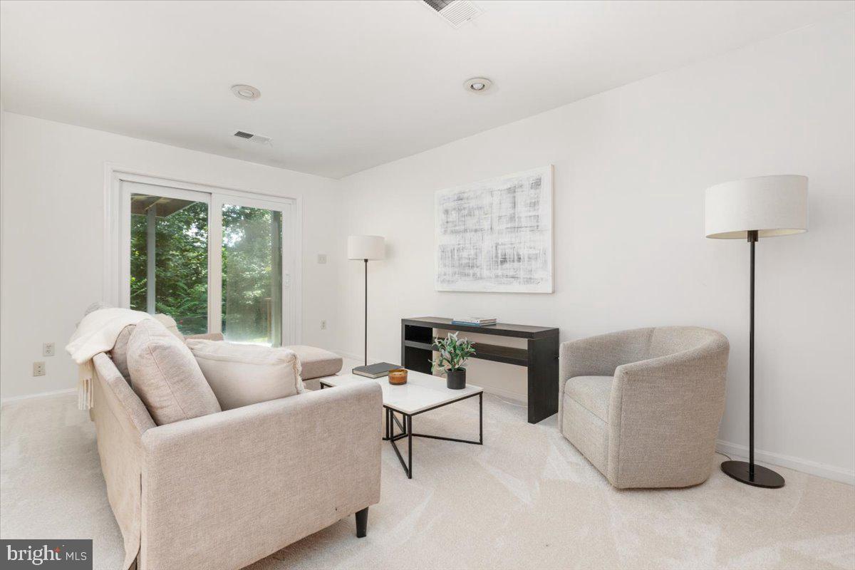 2086 LAKE AUDUBON CT, RESTON, Virginia 20191, 4 Bedrooms Bedrooms, ,3 BathroomsBathrooms,Residential,For sale,2086 LAKE AUDUBON CT,VAFX2240526 MLS # VAFX2240526