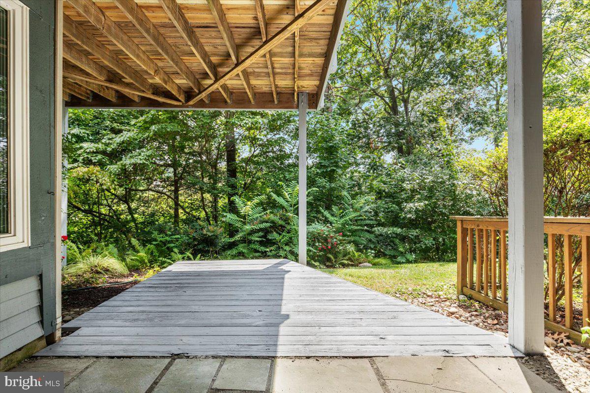 2086 LAKE AUDUBON CT, RESTON, Virginia 20191, 4 Bedrooms Bedrooms, ,3 BathroomsBathrooms,Residential,For sale,2086 LAKE AUDUBON CT,VAFX2240526 MLS # VAFX2240526