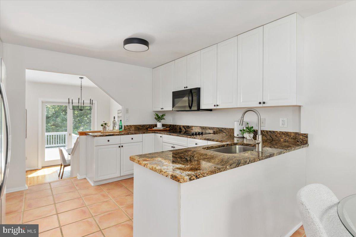 2086 LAKE AUDUBON CT, RESTON, Virginia 20191, 4 Bedrooms Bedrooms, ,3 BathroomsBathrooms,Residential,For sale,2086 LAKE AUDUBON CT,VAFX2240526 MLS # VAFX2240526